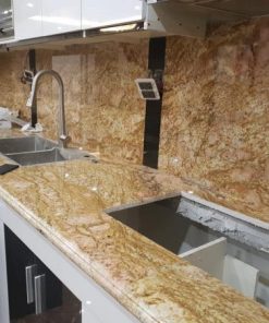 Bàn bếp Vàng Hoàng Gia