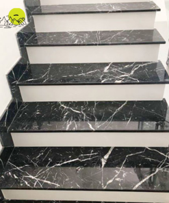 ĐÁ ỐP CẦU THANG ĐEN TIA CHỚP