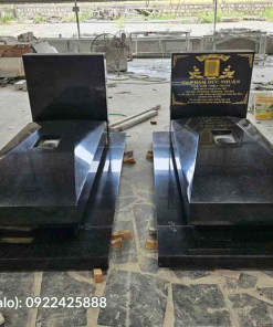 Lăng mộ đá hoa cương nguyên khối