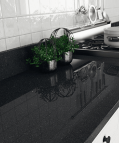 Đá granite ốp bếp màu đen