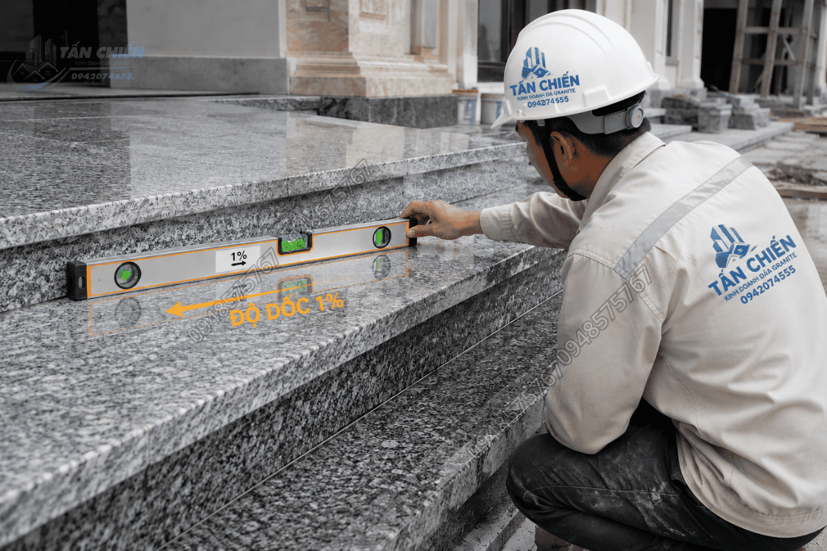 Xử lý độ dốc mặt bậc thi công đá tam cấp chống đọng nước