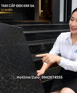 Bề mặt đá tam cấp đen Kim Sa có hạt ánh kim tự nhiên